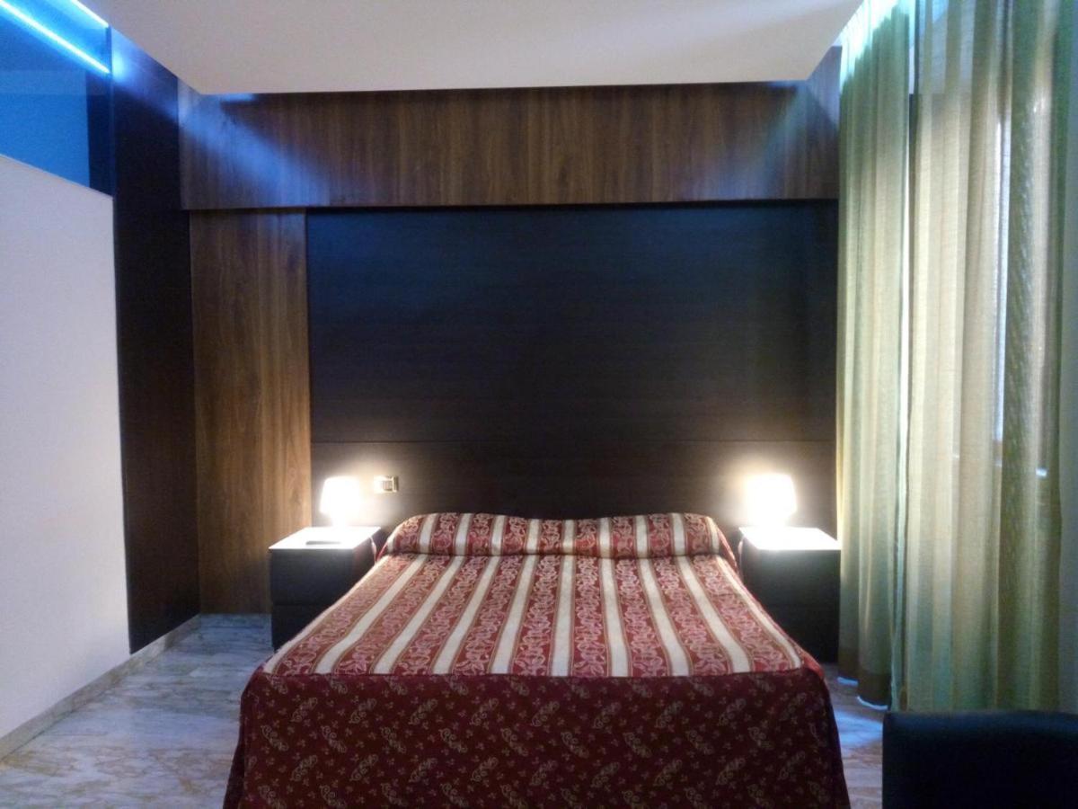 Milazzo Hotell Rom